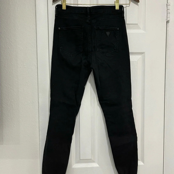 Guess size 28 in Great Condition - Picture 2 of 4